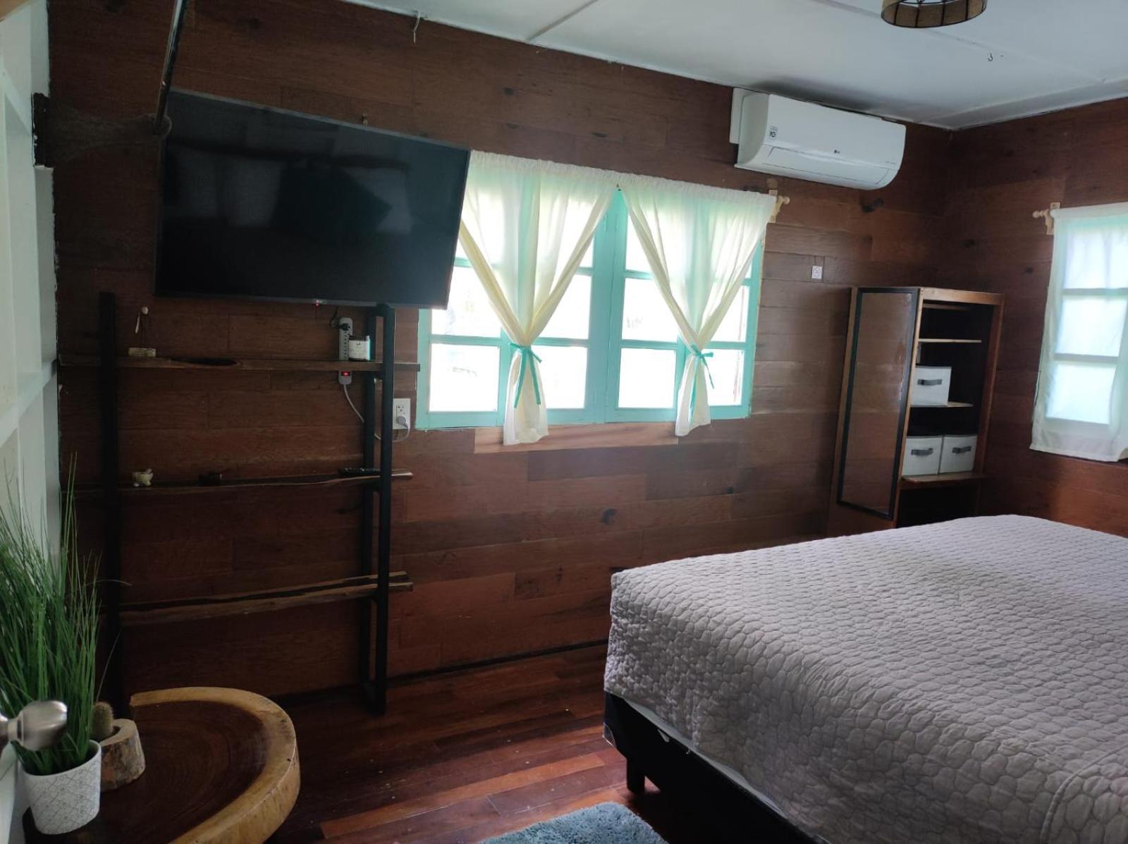 Cabana Con Muelle Privado En La Laguna De Bacalar Exterior photo